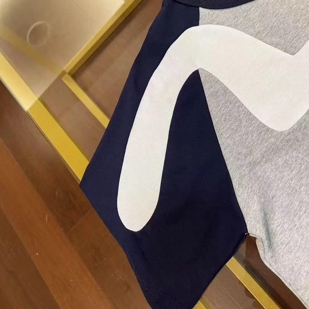 Palace 25 x Evis Seagull Raglan T Royal Blue Size S M L XL XXL S 44 96 68 100-120 M 46 102 70 120-140 L 48 108 72 140-160 XL 50 116 74 160-180 XXL 52 122 76 180